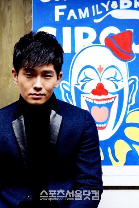 배우 온주완은 더 파이브의 시나리오에 매료돼 출연을 갈망했지만, 초반 작품의 제작을 담당하던 강우석 감독은 그의 출연을 반대했다./최진석 기자