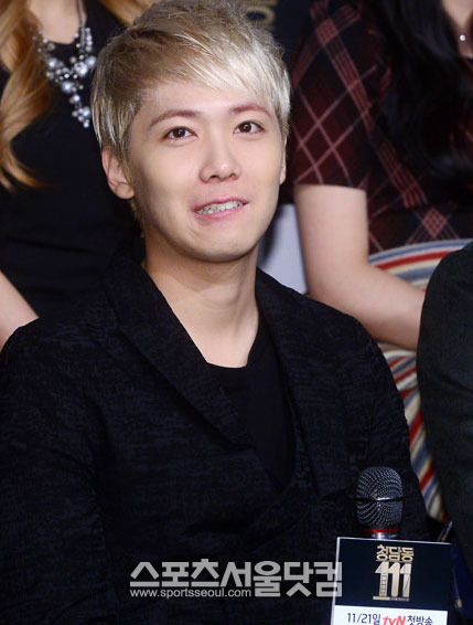 이홍기가 여자 친구와 2주 만에 결별했다고 털어놨다. / 남윤호 기자