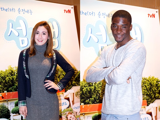 tvN 섬마을 쌤에 출연하는 아비가일(왼쪽)이 샘 오취리가 청혼한 사실을 폭로했다. / CJ E&M 제공