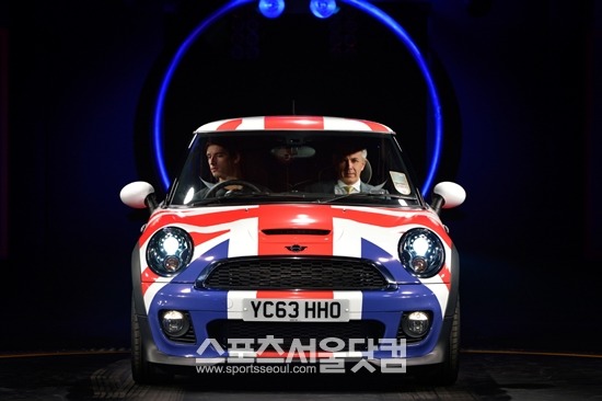 미니가 신형 3세대를 옥스퍼드, LA, 도쿄에서 동시에 세계최초로 공개했다./미니 제공
