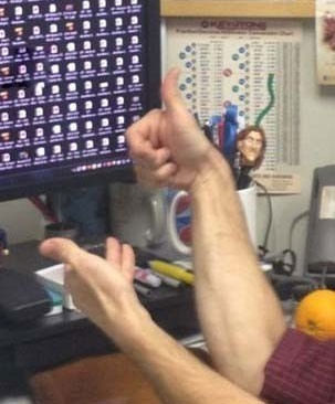 곤봉지 현상이란 무엇인가에 대해 네티즌들의 관심이 쏠리고 있다. / 온라인 커뮤니티