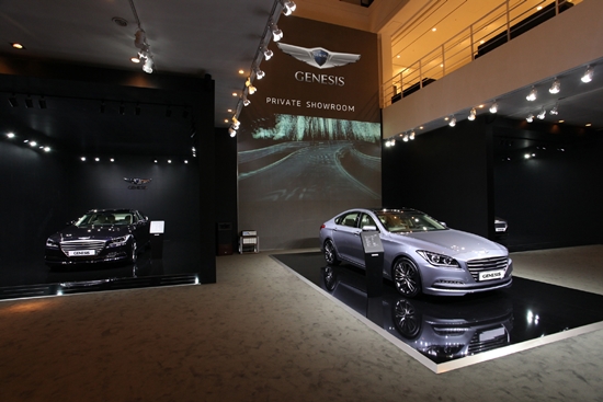 현대자동차는 서울과 부산에 신형 제네시스의 개발스토리, 핵심 기술 설명과 더불어 시승까지 할 수 있는 전용 전시장을 마련했다./현대차 제공