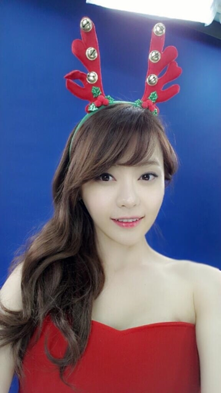 방송인 서유리가 깜찍한 루돌프로 변신한 사진을 공개했다./서유리 트위터