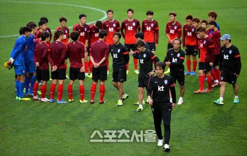 2014 브라질월드컵 본선에서 벨기에 알제리 러시아와 H조에 묶인 한국 축구 대표팀. / 스포츠서울 DB