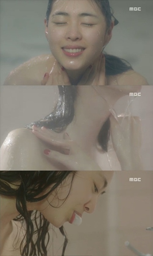 18일 첫 방송 된 MBC 수목드라마 미스코리아에서 이연희의 샤워장면이 남성팬들을 설레게 했다. / MBC 방송화면 캡처