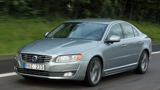 볼보자동차 S80이 미국 고속도로 안전보험협회가 발표한 2014 가장 안전한 차에 뽑혔다./볼보자동차 제공