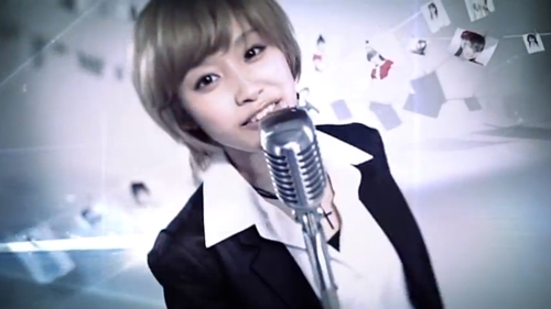 모닝구무스메 출신 배우 겸 가수 다카하시 아이가 이혼 경력이 있는 개그맨 아베 코지와 결혼을 발표했다. / 유튜브 영상 캡처