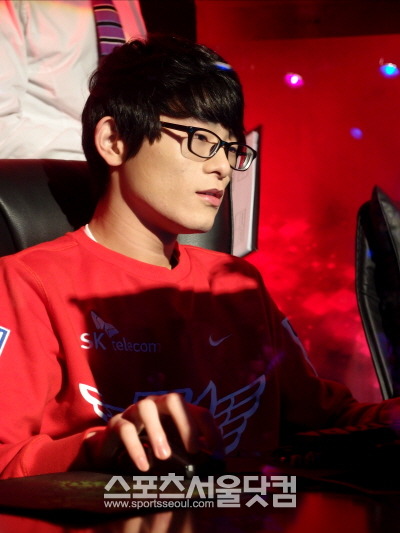 SK텔레콤 T1 K가 4강전 1경기에서 피글렛 채광진을 앞세워 승리했다./용산=김연정 기자