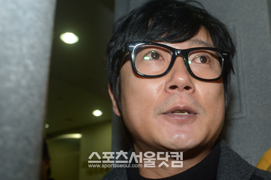 불법 도박 혐의로 집행유예를 선고 받은 방송인 이수근의 대리운전 광고가 전파를 타고 있는 가운데 YTN 측이 법적인 문제가 없다고 밝혔다.