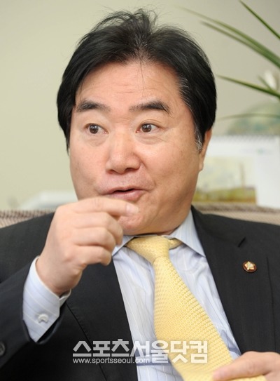 민주당 이석현 의원이 검찰의 상고포기로 무죄가 3일 확정됐다./ 더팩트DB