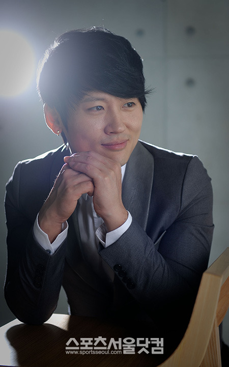 박지헌이 아내 서명선 씨와 오는 4월 뒤늦은 결혼식을 올릴 계획이다. /이효균 기자