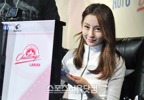 매혹적인 미소 팀 레이싱의 홍은빈, 제 미소 치명적이죠?