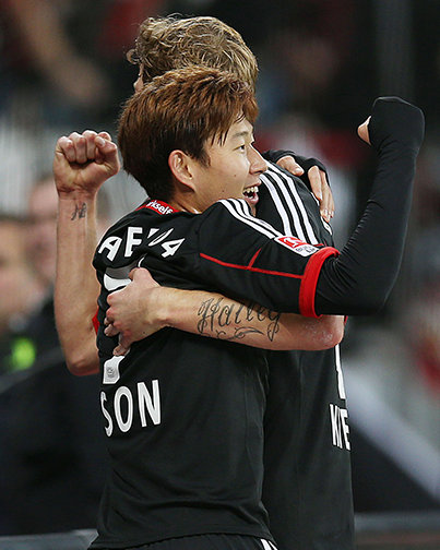 레버쿠젠 손흥민이 8일 묀헨글라드바흐와 시즌 10호골 고지에 올라서며 개인 최다골 기록에 도전하고 있다. / 레버쿠젠 페이스북