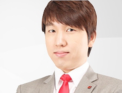 KT롤스터 스타크래프트 종목의 새로운 사령탑으로 스타크래프트 1 프로게이머 출신 강도경이 선임됐다./KT롤스터 홈페이지 캡처