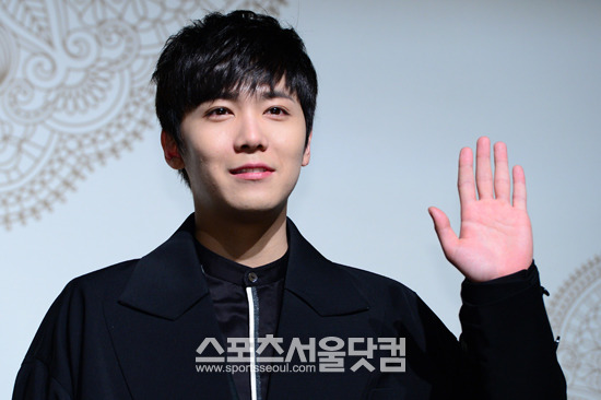 이홍기가 아역 출신 연기돌로서 고충을 털어놓아 눈길을 끌고 있다./남윤호 기자