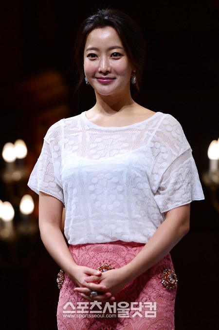 김희선이 참 좋은 시절 제작발표회에서 방부제 미모를 뽐냈다. / 남윤호 기자