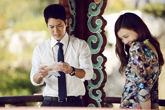 8년 만에 스크린에 컴백, 로맨틱코미디에 첫 도전장을 내민 조현재는 여배우는 너무해를 통해 자연스러운 연기를 보여줬다./영화 스틸