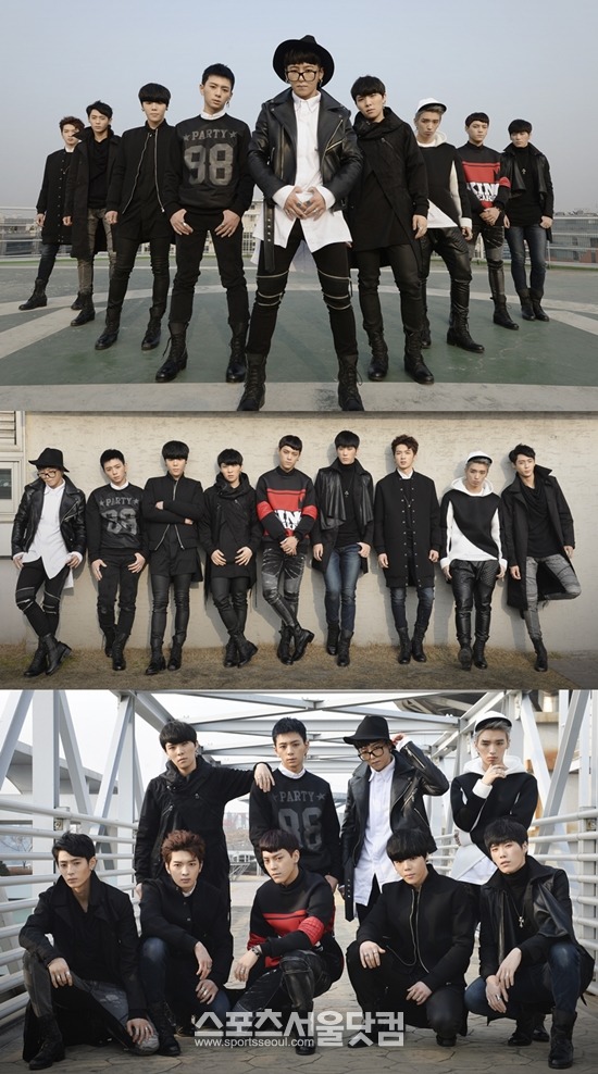 그룹 알파벳이 신곡 딴따라에서 통파(진압봉)를 이용한 칼동선 군무를 공개했다./최진석 기자