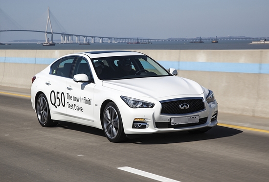 인피니티 Q50 2.2d 프리미엄은 벤츠의 직분사 4기통 터보 디젤엔진이 탑재돼 최대 출력 170마력, 최대토크 40.8kg·m의 성능을 발휘한다./인피니티 제공