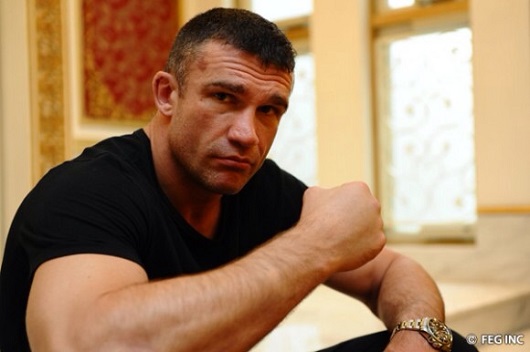 피터 아츠는 1988년 입식 타격기에 데뷔해 26년 동안 138전 105승(79KO) 1무 32패의 기록을 남기고 지난해 12월 은퇴했다. / 피터 아츠 페이스북