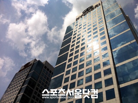 현대자동차 윤여철 노조총괄 부회장이 상여금을 통상임금에 포함시키지 않겠다는 뜻을 다시 한번 밝혔다./더팩트DB