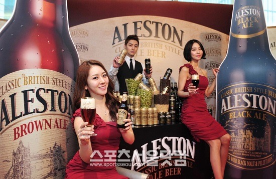 오비맥주의 에일스톤은 홉의 귀족이라고 불리는 노블 홉(일반 맥주보다 3배 더 사용)과 페일 몰트를 사용했으며, 일반 공정에 비해 맥즙을 1.5배 이상 오래 끓이는 LTBT(Long Time Boiling Technology)공법을 활용해 노블 홉의 매혹적인 향을 최적화했다.