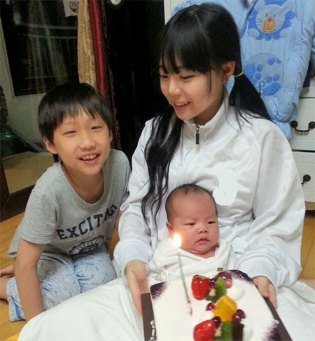 홍영기 출산 고백이 알려져 눈길을 끌고 있다. / 홍영기 페이스북