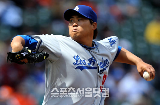 브라이언 윌슨이 류현진의 시즌 선발 2연승을 허무하게 날렸다.