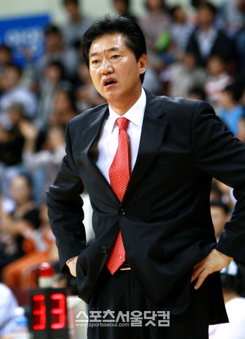 부천 하나외환이 박종천 KBS 농구 해설위원을 신임감독으로 선임했다. / KBL 제공