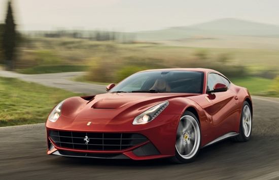미국 롭리포트는 올해의 자동차로 페라리 F12 베를리네타를 선정했다./페라리 제공