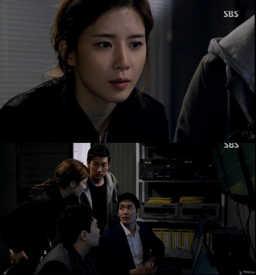 이보영과 조승우는 CCTV에서 노민우의 차를 발견했다. / SBS 신의선물 방송 캡처