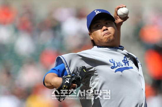 LA 다저스 류현진이 18일 열린 2014시즌 메이저리그 샌프란시스코 자이언츠전에 선발 등판해 7이닝 1볼넷 3탈삼진 4피안타 무실점으로 팀의 승리를 이끌었다.  / 더팩트 DB