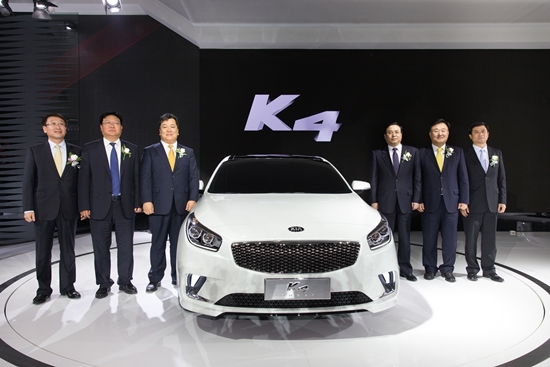 기아자동차는 K4를 2014 베이징모터쇼에서 세계 최초로 선보였다./기아차 제공