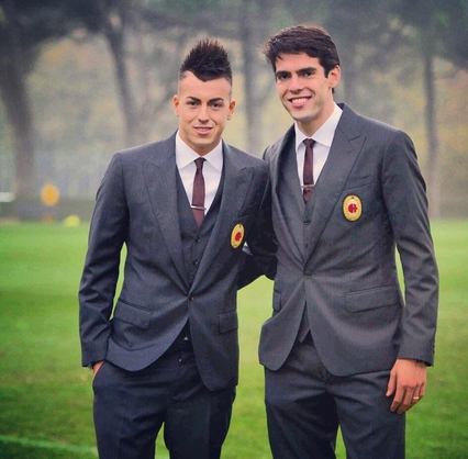 2014 브라질월드컵에 대한 열망을 나타낸 스테판 엘 샤라위(왼쪽)가 카카와 함께 사진을 찍고 있다. /엘 샤라위 트위터 캡처