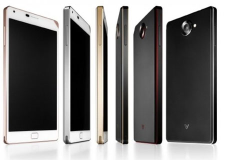 베가아이언2가 공개돼 관심이 뜨겁다. / 팬택