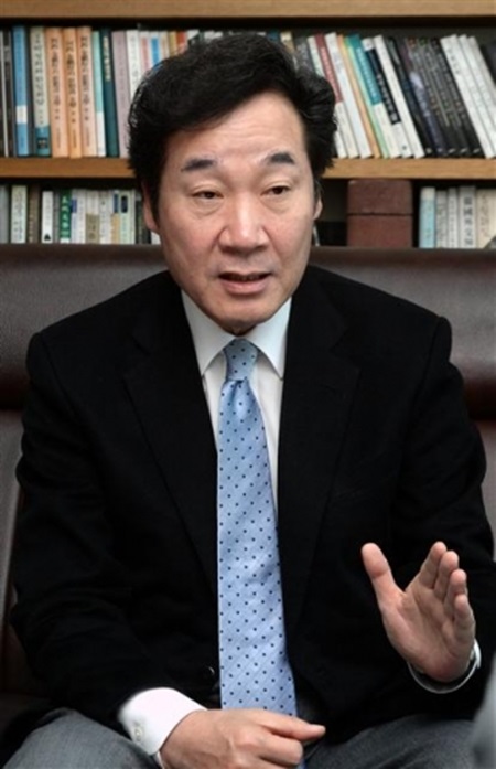 6·4 지방선거 새정치민주연합 전남지사 후보에 이낙연 의원이 10일 선출됐다./서울신문 제공