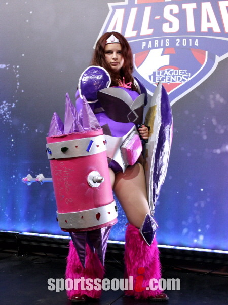 롤 올스타전에 핑크 타릭이 등장했다./파리=김연정 기자