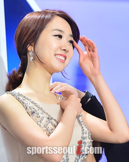 김민지가 14일 은퇴를 선언한 예비 신랑 박지성에게 애뜻한 마음을 전달했다. / 스포츠서둘닷컴 DB