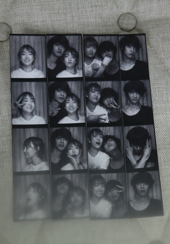 가수 윤하가 정준영과 찍은 절친 인증 사진을 공개했다. / 윤하 트위터