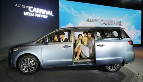 기아차 신형 카니발의 연비는 기존 모델 대비 5.5% 향상된 11.5km/ℓ이다.