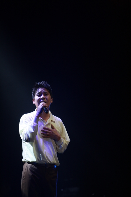 가수 임창정은 진지한 발라드와 유쾌한 댄스곡을 번갈아 가며 팬들에게 즐거움을 안겼다. /NH미디어 제공