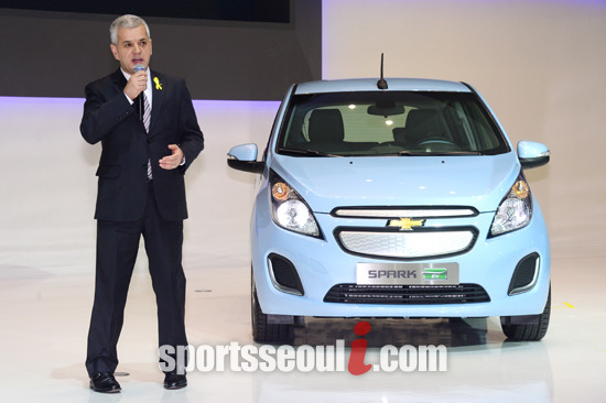 한국지엠이 지난 5월 한달 동안 모두 5만2795대의 완성차를 판매했다고 2일 밝혔다. 세르지오 호샤 쉐보레 사장 / 부산 = 남윤호 기자