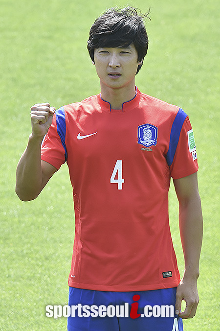 곽태휘가 지난달 21일 오후 경기도 파주 NFC에서 포즈를 취하고 있다. / 최진석 기자