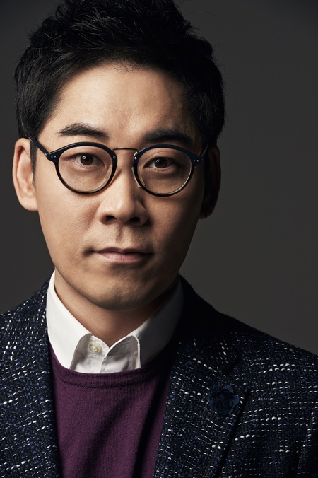 김연우는 가창력은 타고나는 것이며 이를 바탕으로 얼마나 노력하고 연습하느냐에 따라 노래 실력이 판가름난다고 설명했다. /미스틱89