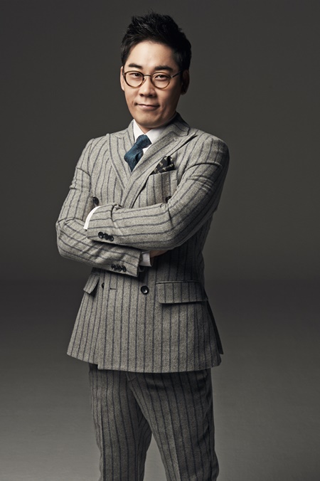 김연우는 작곡가 정석원의 음악적 능력을 높이 평가하며 그가 회사를 옮기면 나도 따라 옮길 것이라고 말해 웃음을 자아냈다. /미스틱89