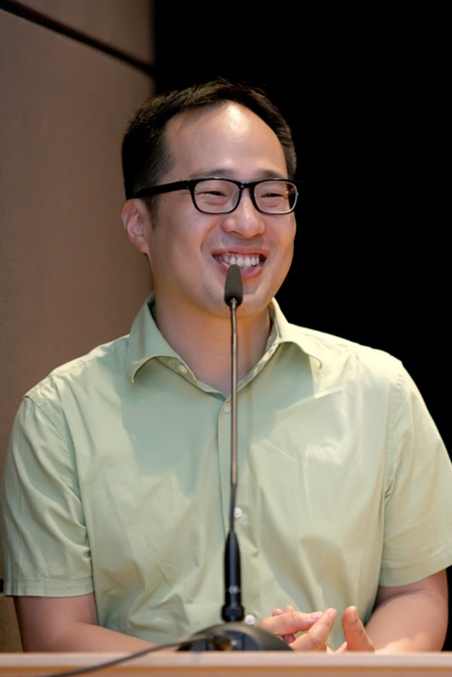 안수영 PD가 7인의 식객만의 장점을 설명하고 있다./MBC 제공