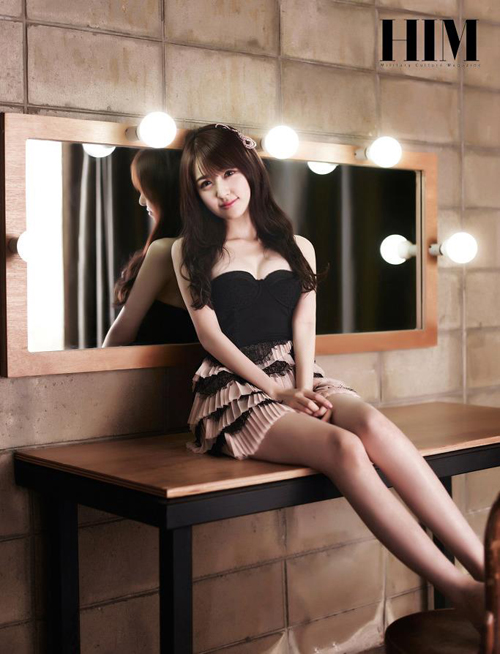 공대 얼짱으로 유명한 배우 유사라의 화보가 누리꾼들의 눈길을 끌고 있다./유사라 트위터 캡처