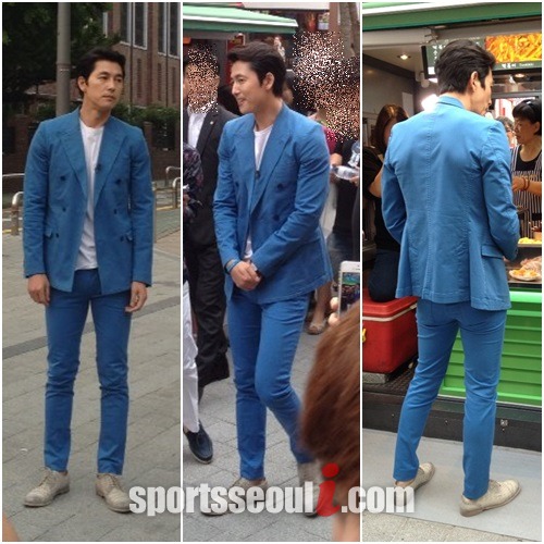 정우성은 색감이 강렬한 정장으로 개성을 드러냈다./호호호비치 제공