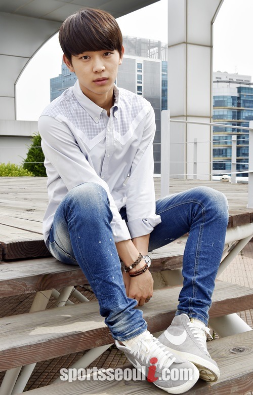 헤일로의 리더 오운은 자신은 평범한 얼굴이라고 겸손하게 말했다. /최진석 기자