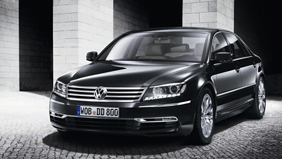 폭스바겐코리아가 한-EU FTA에 따른 관세 인하에 따라 1일부터 페이톤과 티구안의 가격을 낮춘다./폭스바겐 제공